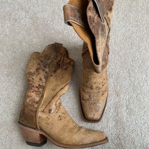 LIMITED EDITION NEW Justin Boots